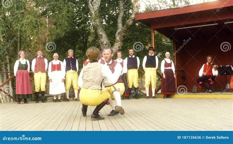 Brålanda Brud – En livlig polska som väver samman den svenska folksjälen med en strålande melodisk symfoni